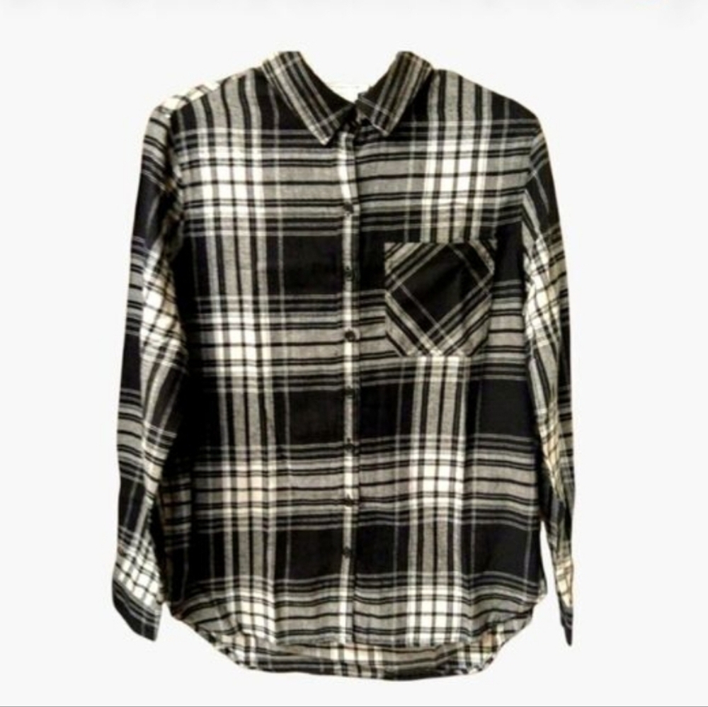 Beach Lunch Lounge New Women's Black & White Plaid Button up Shirt.